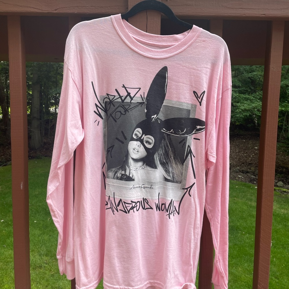 authentic rare ariana grande dangerous woman long sleeve